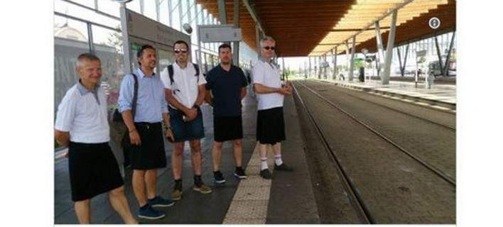 Γαλλία: Απαγορεύουν την βερβούδα, οι οδηγοί λεωφορείων φόρεσαν φούστα! (βίντεο)